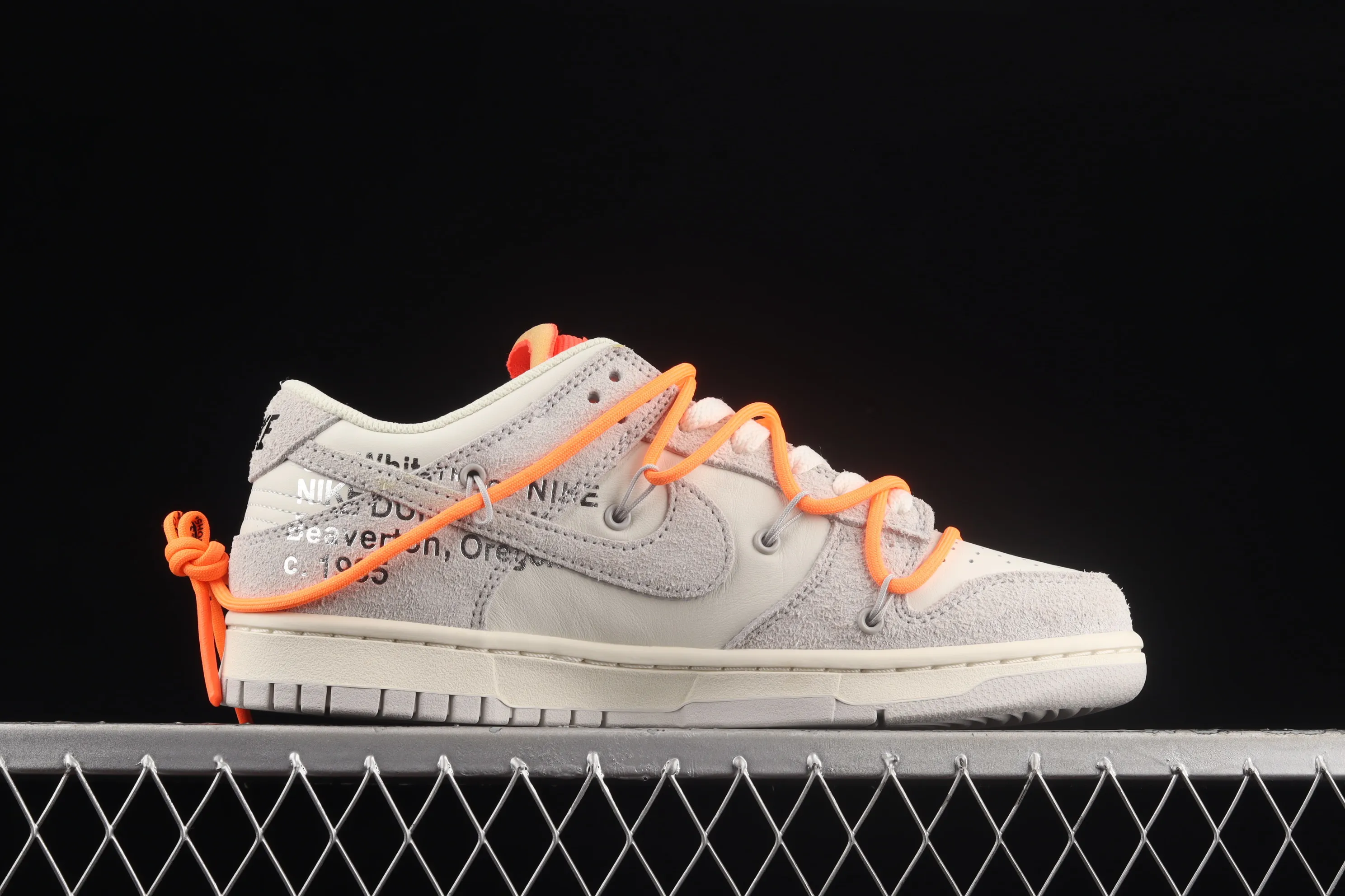 All Categories Nk SB Dunk Series Nk SB Dunk Low Low-top Sneakers Pure Original Version OF x Nk Dunk Low OW Suede SB Smash Backboard Fashion Casual Sneakers DJ0950-116